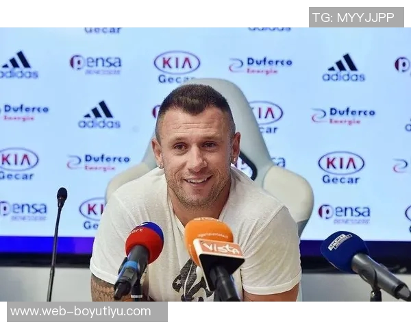 国米二号门将驾车意外撞亡老人球队紧急取消赛前发布会