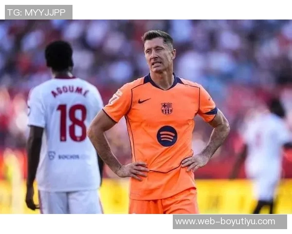 巴拉圭后卫失误助攻韩国严智星抽射破门取得领先 巴拉圭后卫失误助攻韩国严智星抽射破门取得领先