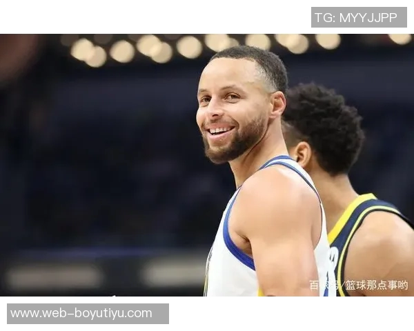 克莱女友晒拉布布穿球衣秀恩爱引发网友热议与羡慕