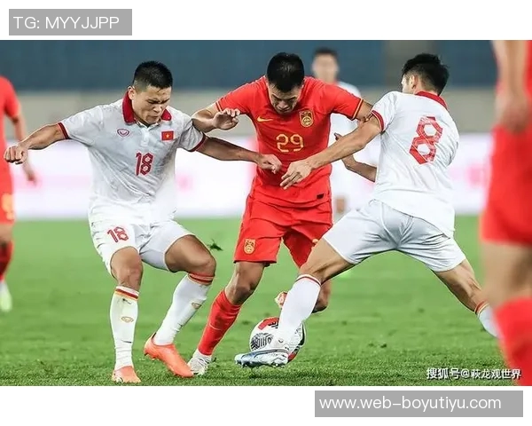 吴曦分析中日韩足球差距:留洋机会不足与脚踏实地的重要性 吴曦分析中日韩足球差距:留洋机会不足与脚踏实地的重要性