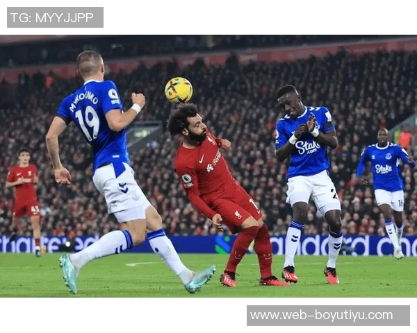 英超第14轮裁判安排揭晓阿特维尔执法利物浦对阵桑德兰之战