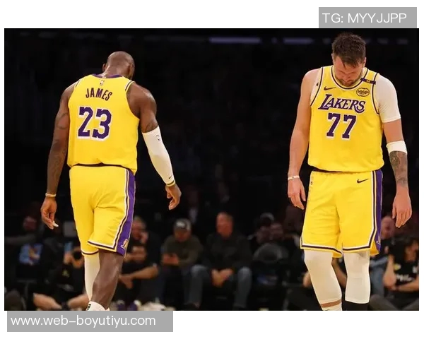 黄蜂新秀表现亮眼三名新秀均获重要出场时间詹姆斯名列前茅 黄蜂新秀表现亮眼三名新秀均获重要出场时间詹姆斯名列前茅